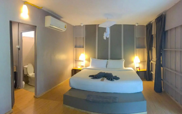 HIP Seaview Resort at Phi Phi