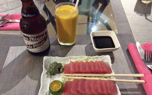 D'Narra Hotel and Restobar