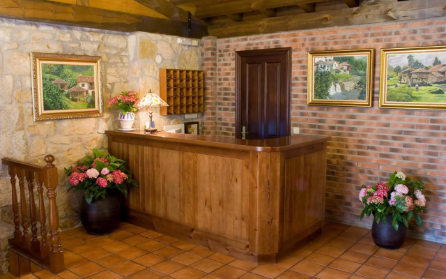 Hotel Entremontes