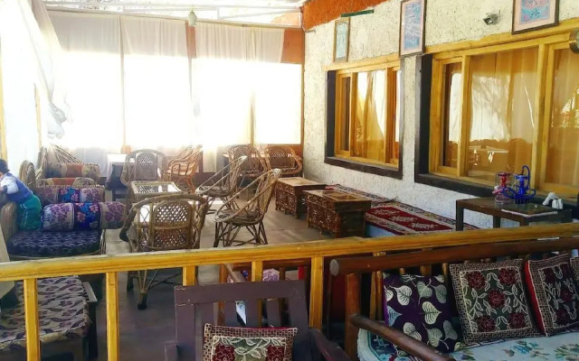 Hotel Lotus