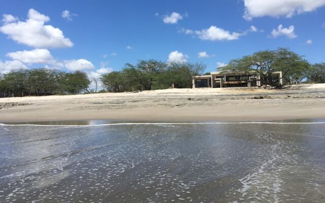 99 Surf Lodge