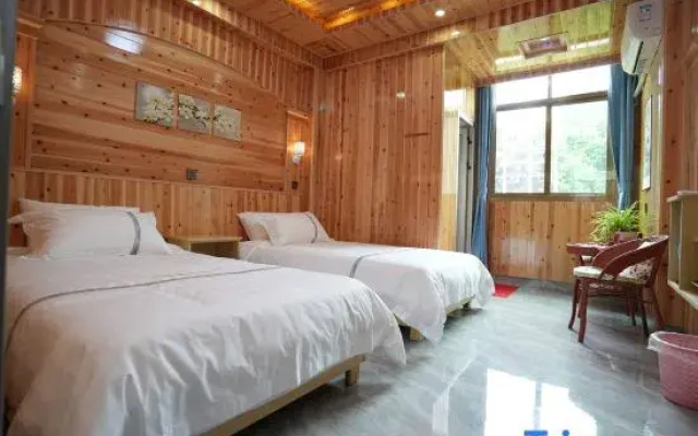 Longyan Tulou Kangnong Inn