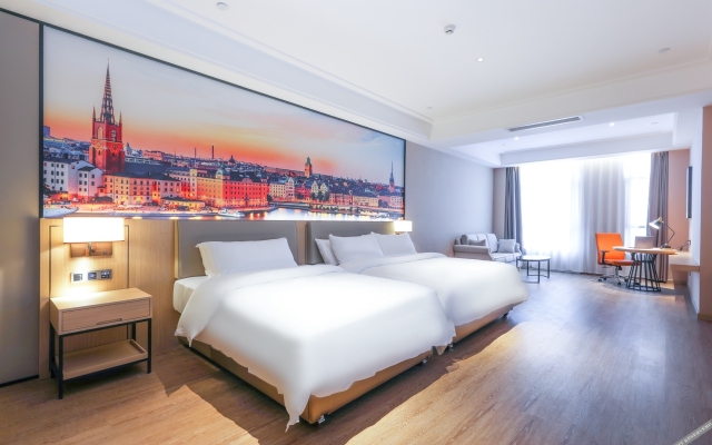 Vienna International Hotel (Liangjiang Shuitu Store)