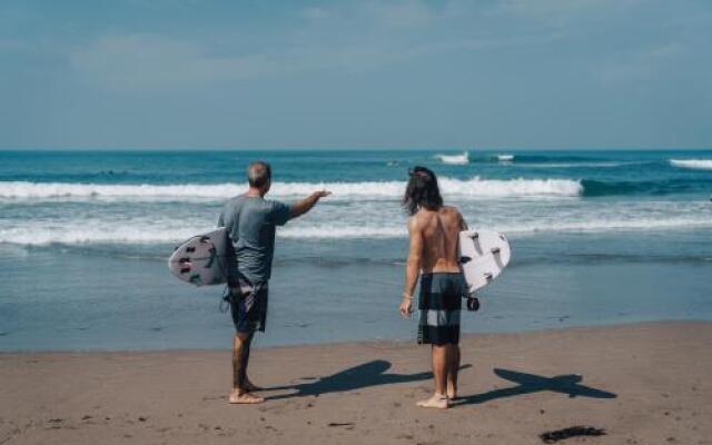 The Green Room Seminyak - Hostel