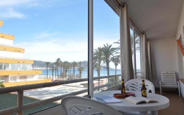 RNET - Rhc- 2214 - Rosas Holiday Center