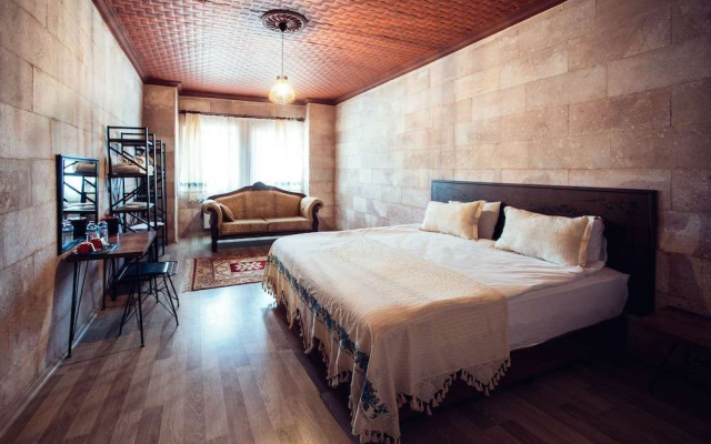 Azalea Terrace Cave Hotel