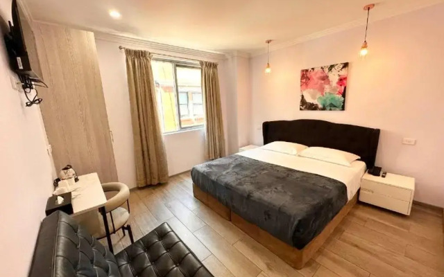 Sydney Riseon Hotel