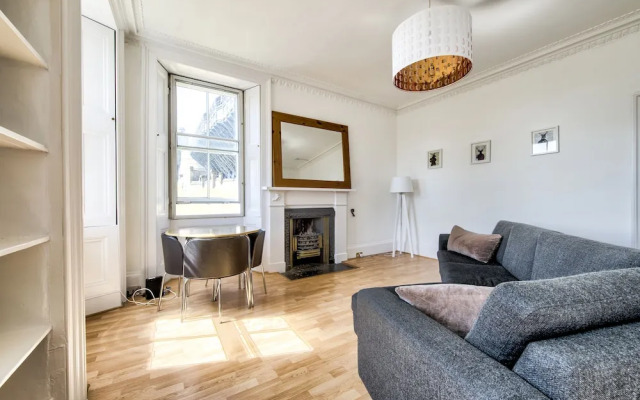 Johnston Terrace Apartment