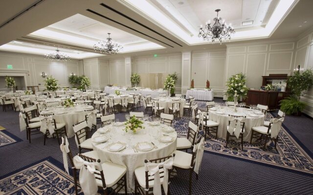 Williamsburg Lodge, Autograph Collection