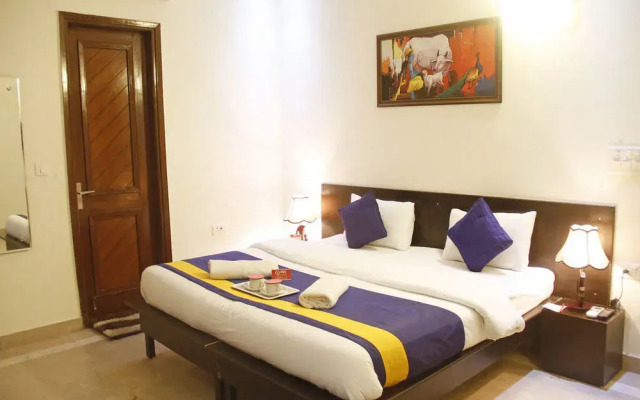 Oyo Rooms Noida City Centre 208