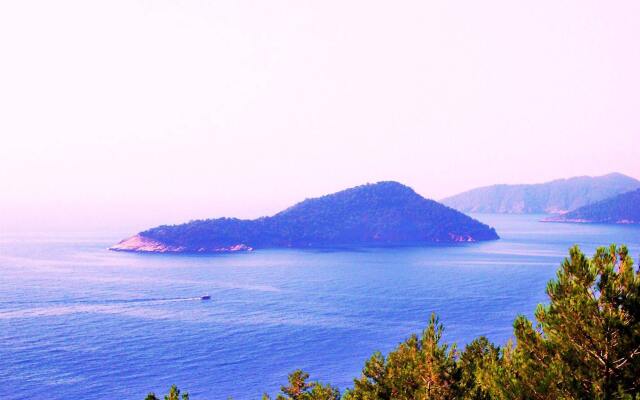 Maranton Beach Hotel
