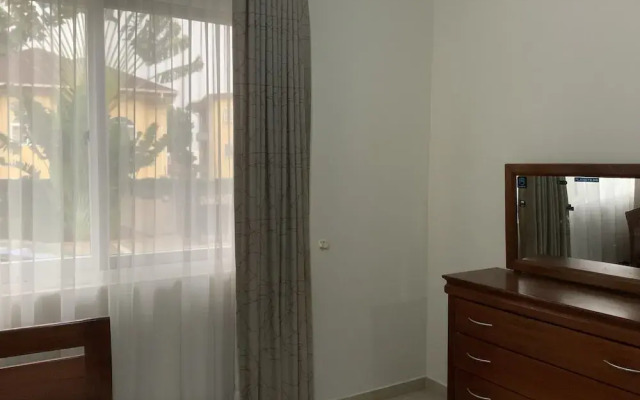 Charming 3-bed Apartment Airport Residential Accra