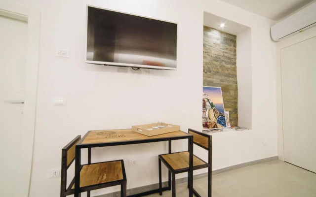 330 Holiday Apartments Manarola