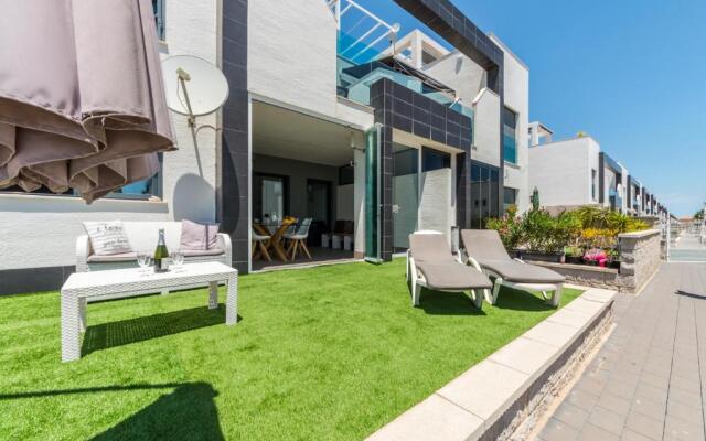 Oasis Beach F 3003