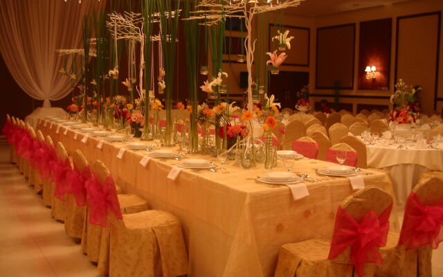 Villa Caceres Hotel