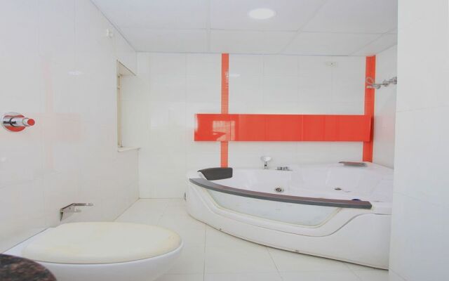 OYO 11137 Hotel Morgen Suites