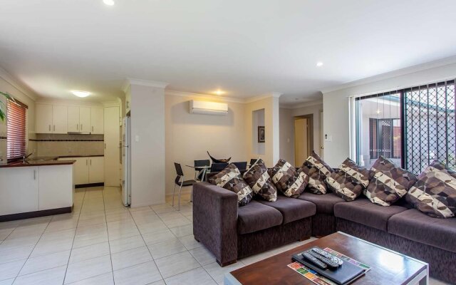 Annand Mews Serviced Apartments