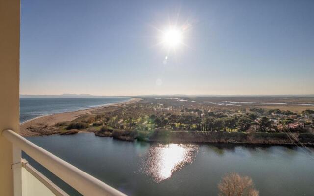 112-Apartamento soleado con vistas al mar