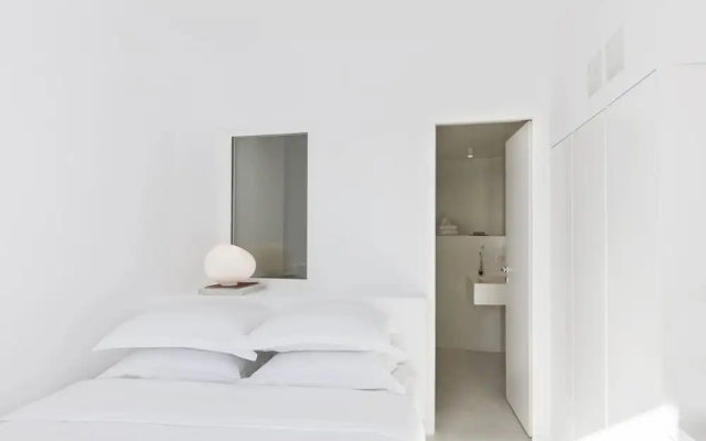 Aesthesis Boutique Villas Fira