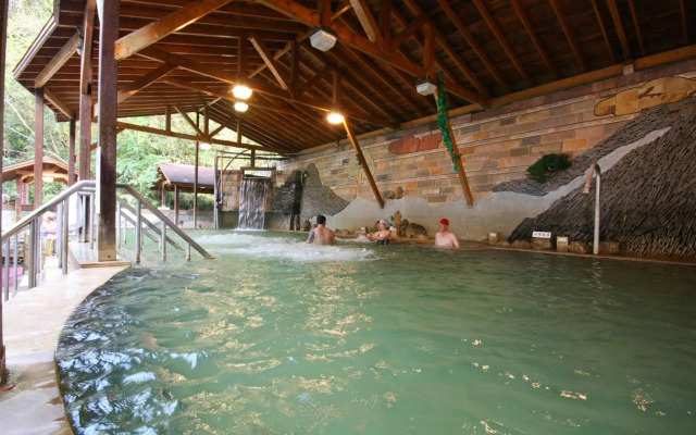 Jenq Yang Hotspring Hotel