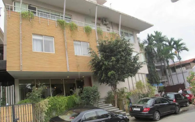 Shilton Residence Hotel