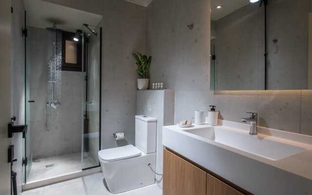 Centro Vero Suites by Omilos Hotels
