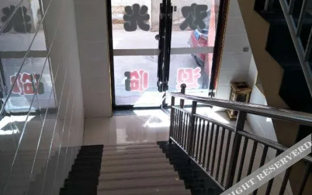 Yuzhong Senshu Business Hotel