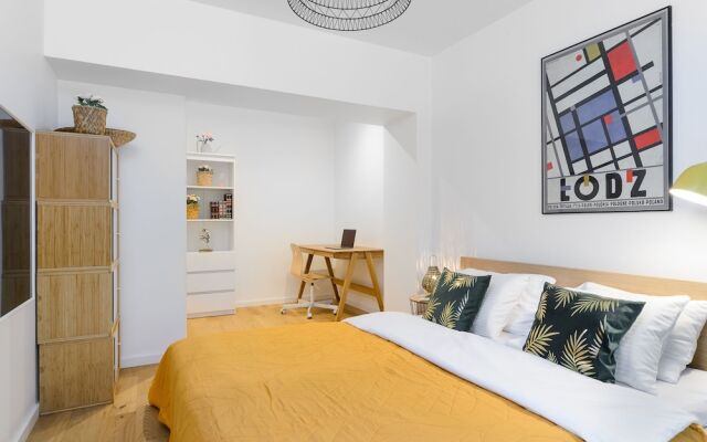 Lumina cozy 2-level apart with terrace