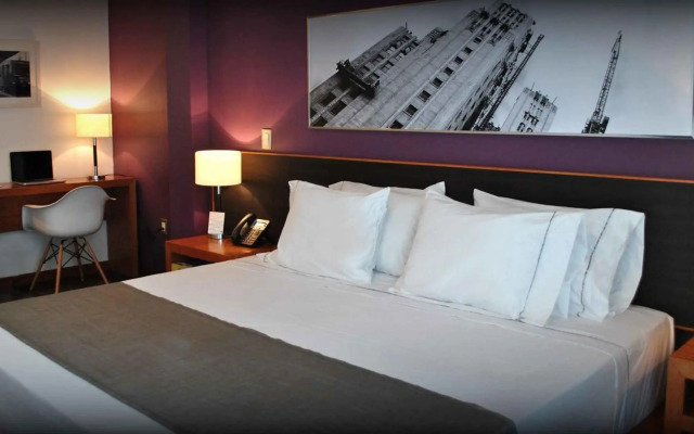 Hotel y Tú
