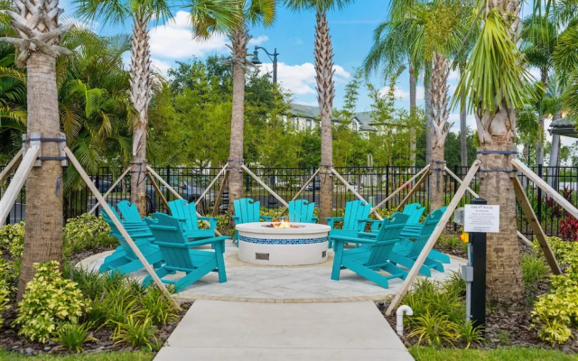 Cozy Condo W/private Balcony & Free Resort Access