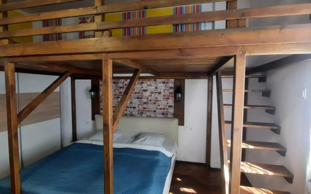 Lorf Hostel&Apartments
