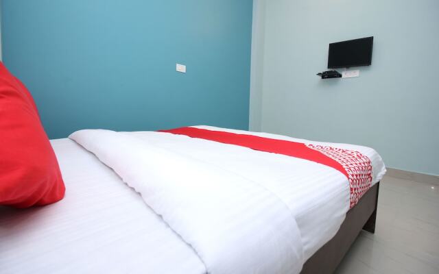 OYO 16150 Suraj Guest House