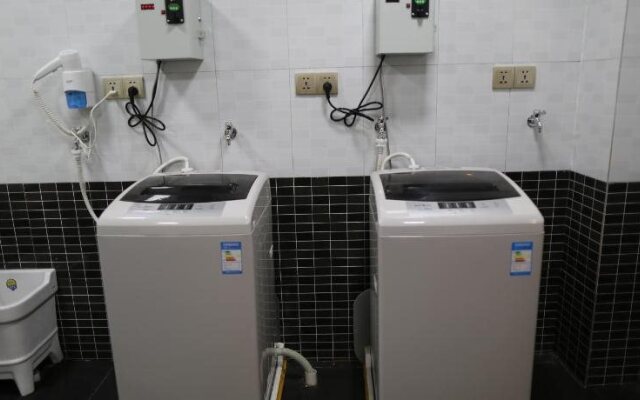 Luoyang Anximen Young Hostel