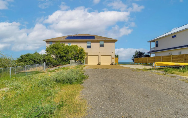 Private Pier: Waterfront Fulton Villa!