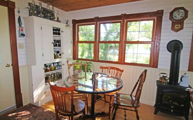 Fairmount Bed & Breakfast