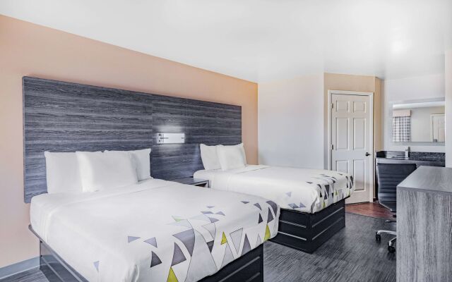 Baymont by Wyndham Commerce GA Near Tanger Outlets Mall