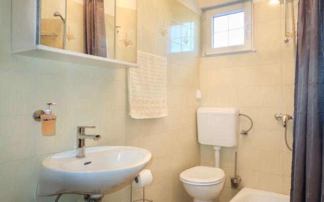 Apartment Mira (RAB131)