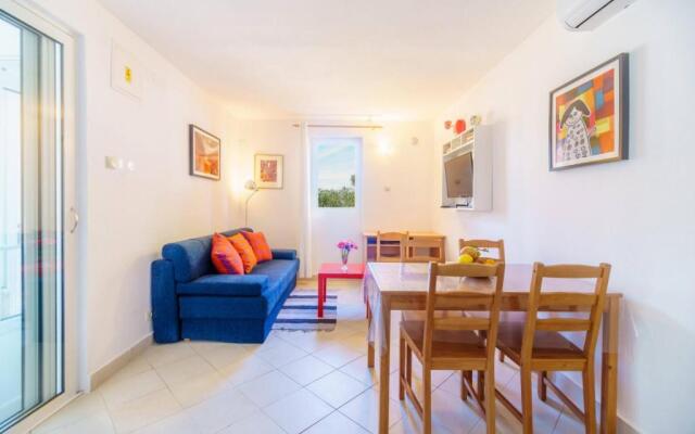 Apartment A2 - Prvi zal