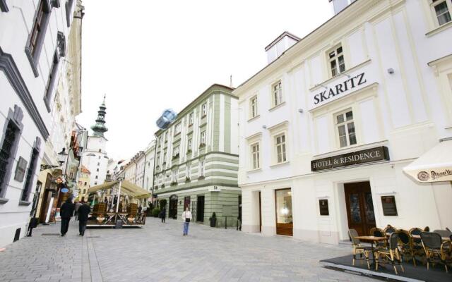 Skaritz Hotel And Residence