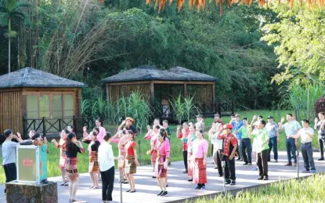 Qixian Yaochi Hot Spring Resort