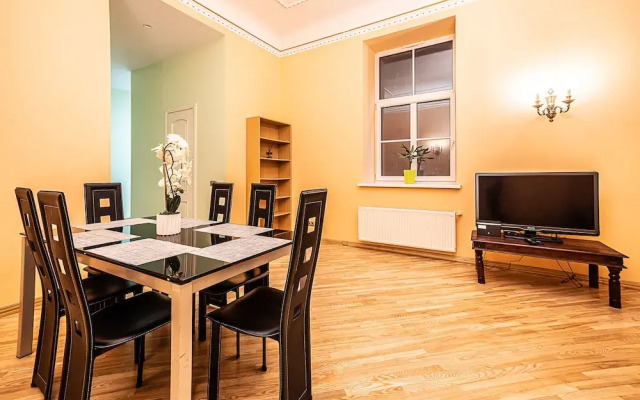 WINWINSTAY Art Nouveau Apartment