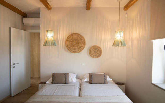 Elies Residences