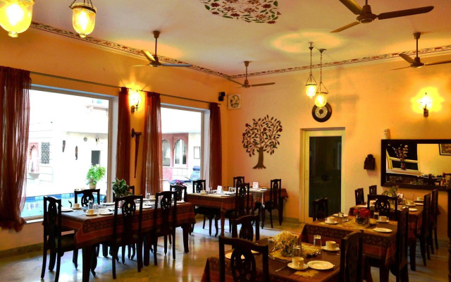 Suryaa Villa - A City Centre Hotel