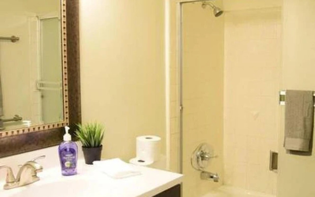 Modern 2BR Apartment - Close to Silicon Valley