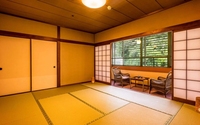 Ooedo Onsen Monogatari Awazu Grand Hotel