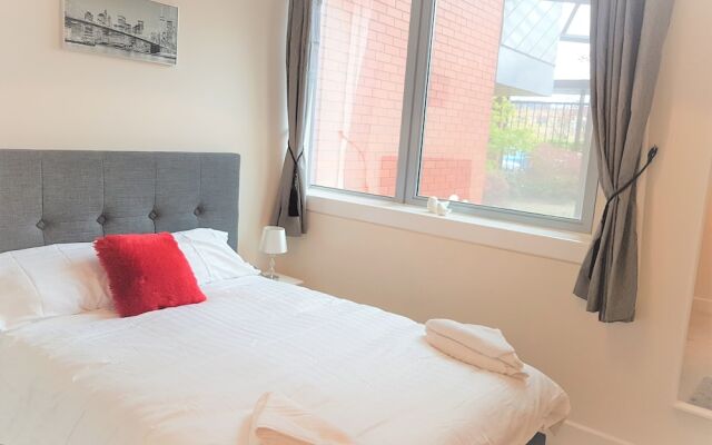 MK City Centre 2 Bed Serviced Apartment