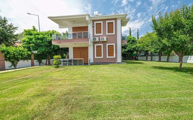 Pak Family Villas