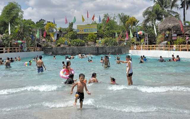 Ciudad Christhia Resort, 9 Waves