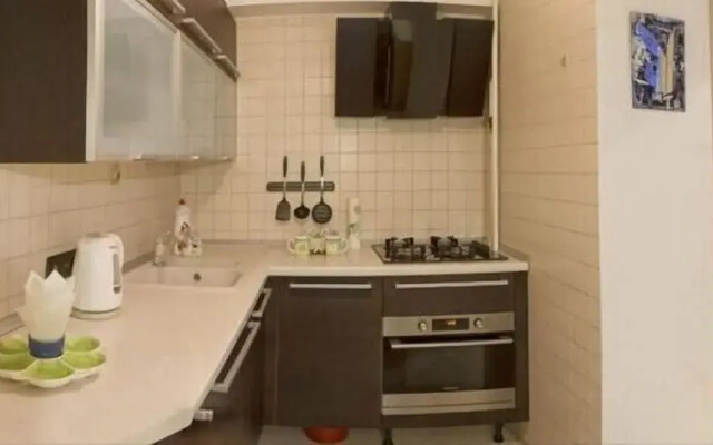 Apart Kiev Saksaganskogo 87