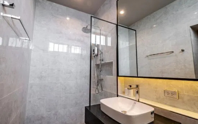 The Moon Huahin Pool Villa